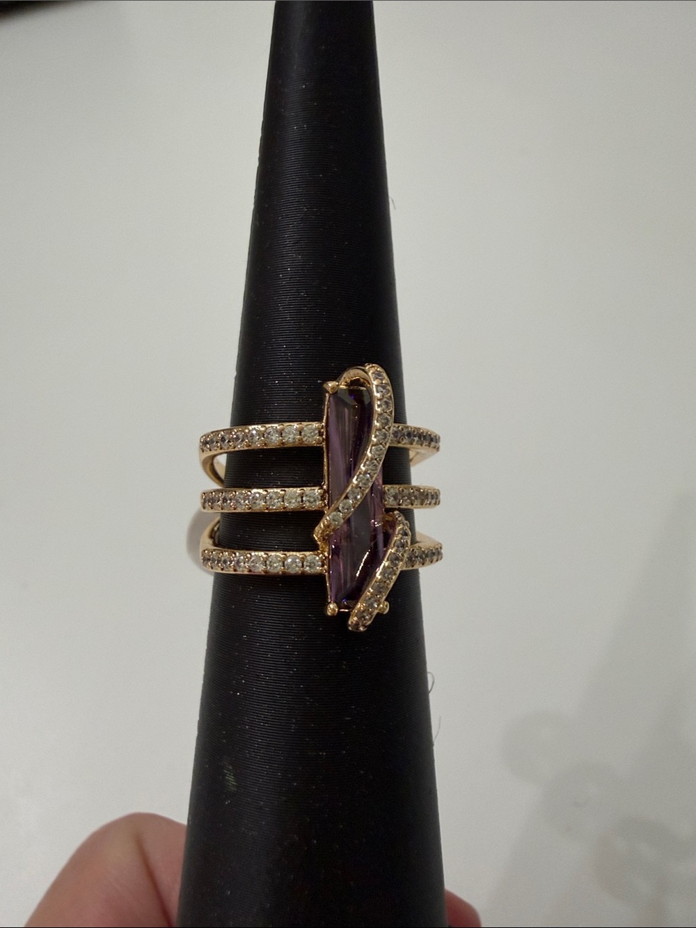 BP gold & amethyst ring